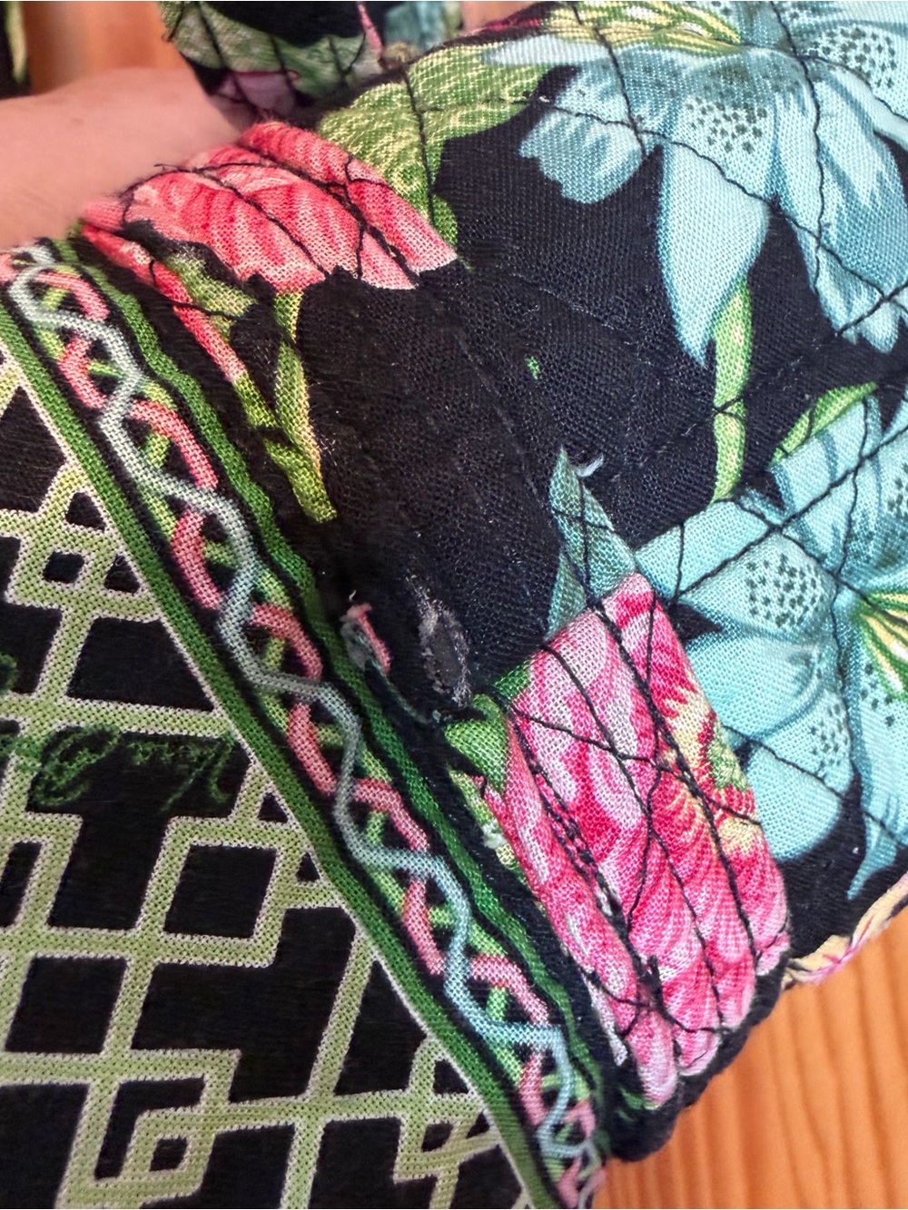 Retired 2007 Vera Bradley Small duffel Botanica print. - Picture 4 of 10